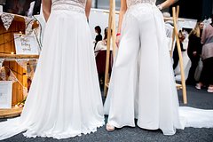 Дизайнер назвал причину необходимости посидеть в свадебном платье перед покупкой