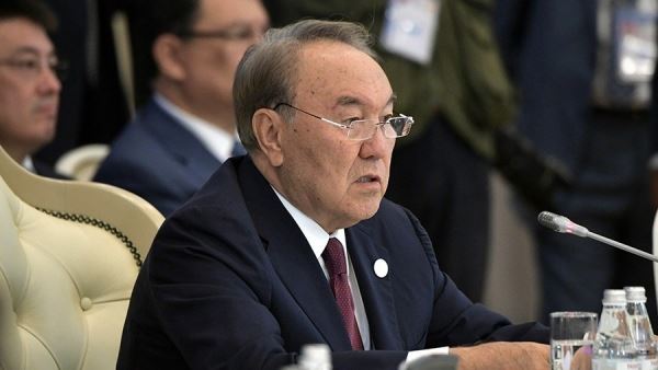 Экс-президент Казахстана Назарбаев успешно перенес операцию на сердце
