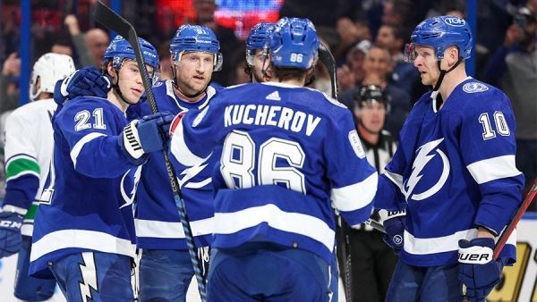 Кучерова признали третьей звездой игровой недели в НХЛ<br />
